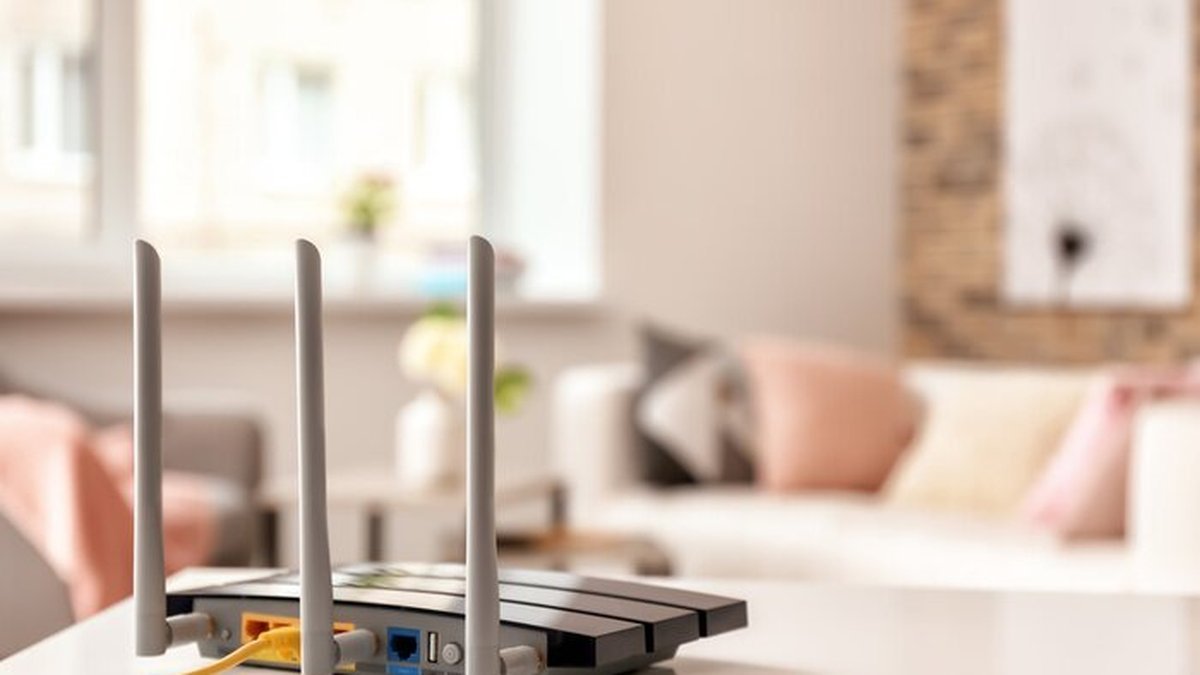 best mesh wifi systems 2026 nodes in living room