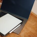 iPad Pro vs Galaxy Tab S11 Ultra: Which Pro Tablet Should You Buy in 2026? ipad pro vs galaxy tab s11 ultra side by side comparison