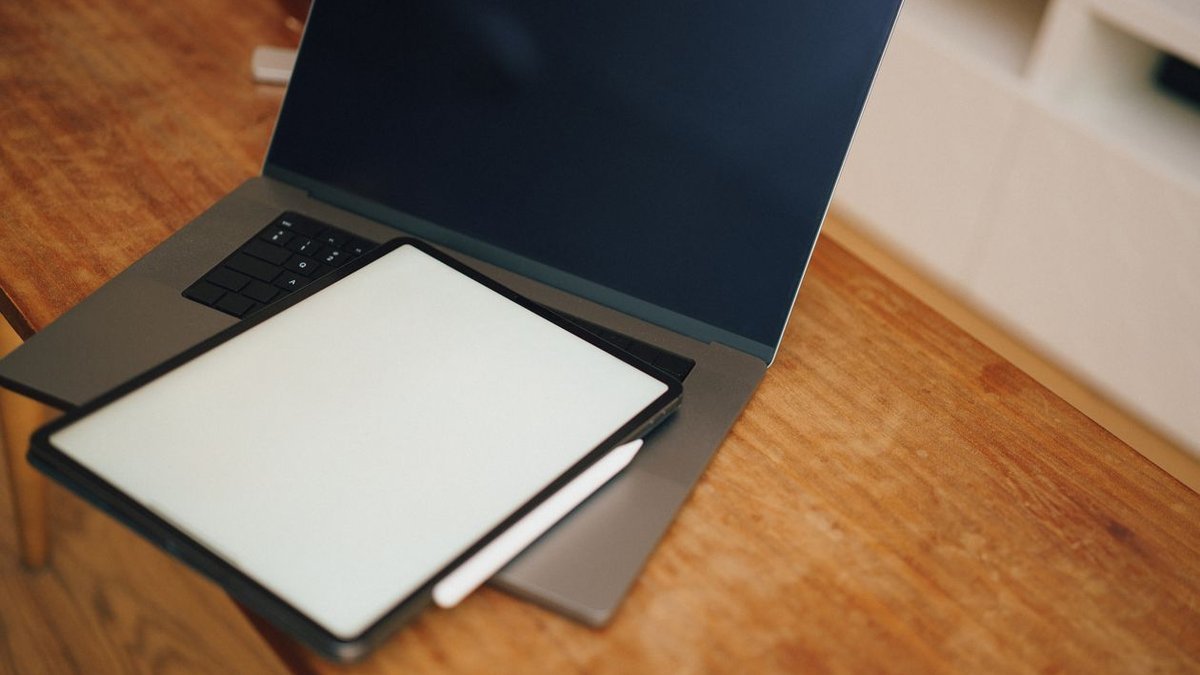 ipad pro vs galaxy tab s11 ultra side by side comparison