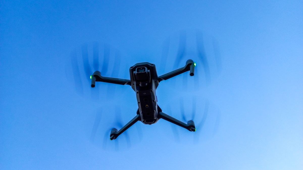 DJI Mini 5 Pro vs DJI Flip sub-249g drones flying in 2026 comparison