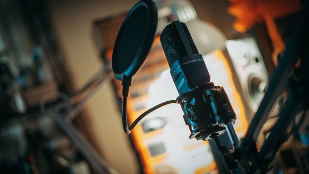 Best studio microphones for creators 2026 home studio setup