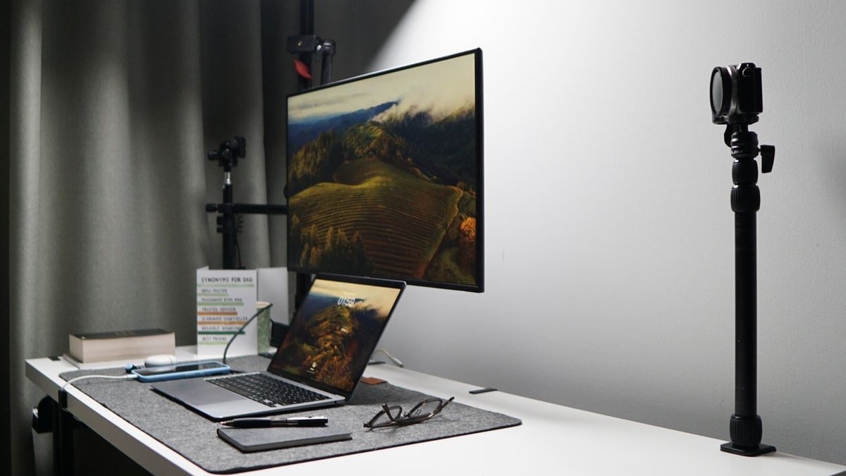 Streamer desk setup lit by one of the best key lights for streaming 2026