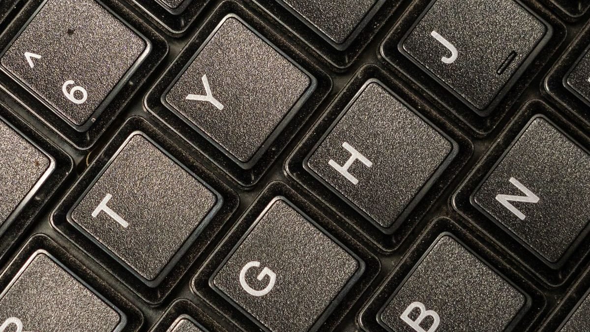 best keyboards for office work 2026 on a home desk