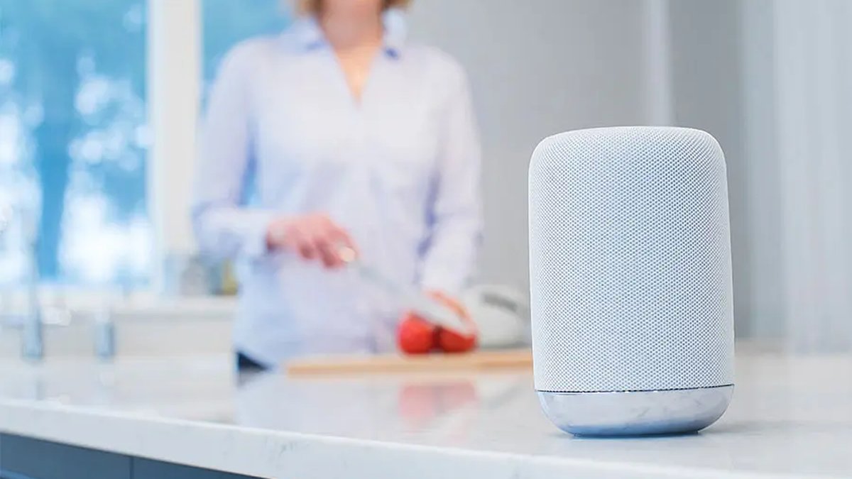using voice assistant in smart home ecosystem 2026