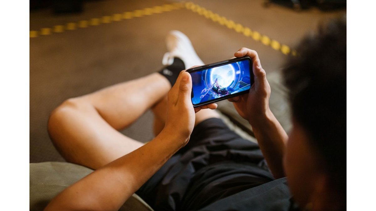 Gaming on one of the best gaming phones 2026