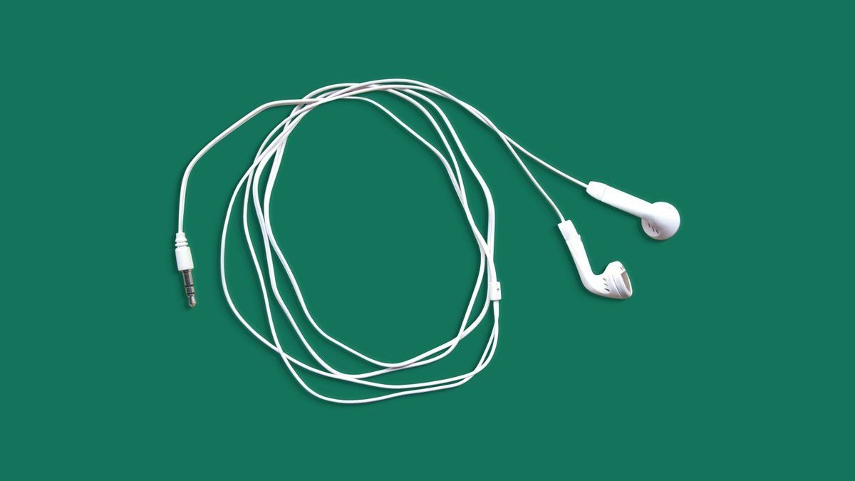 audiophile listening setup with best wired iems