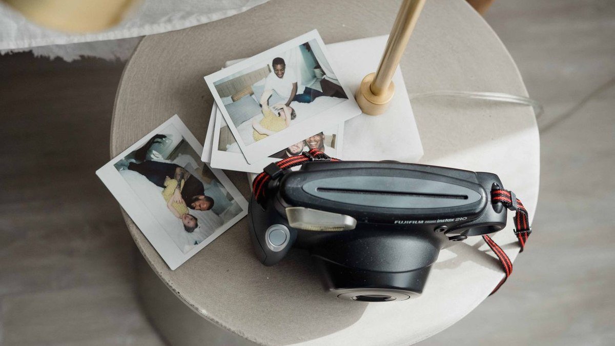best instant cameras for travel with prints