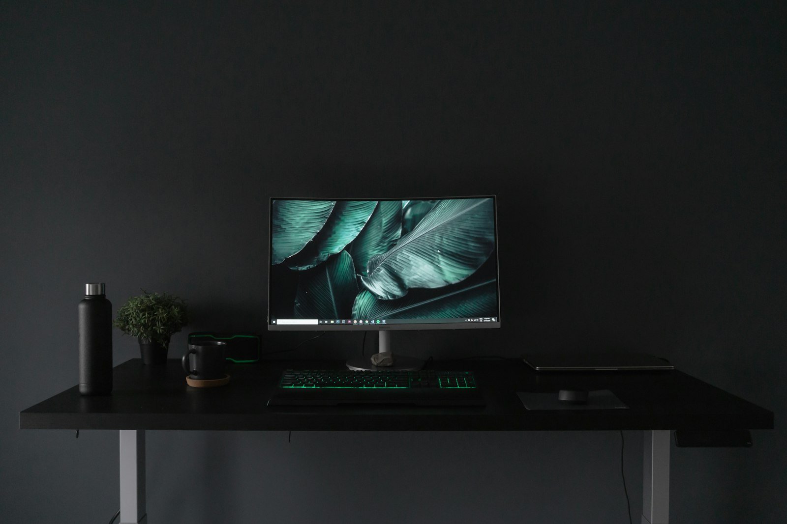 How to Make Your Laptop Battery Last Longer in 2026 Laptop on a clean desk workspace — habits that make your laptop battery last longer