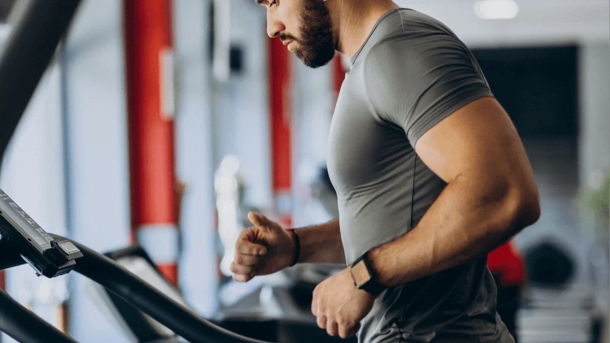 The Best Earbuds for Working Out — And They Actually Stay In