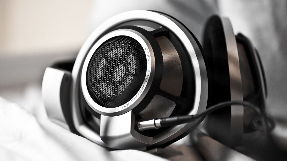 The Best Noise-Cancelling Headphones for People Who Want to Shut Out the World
