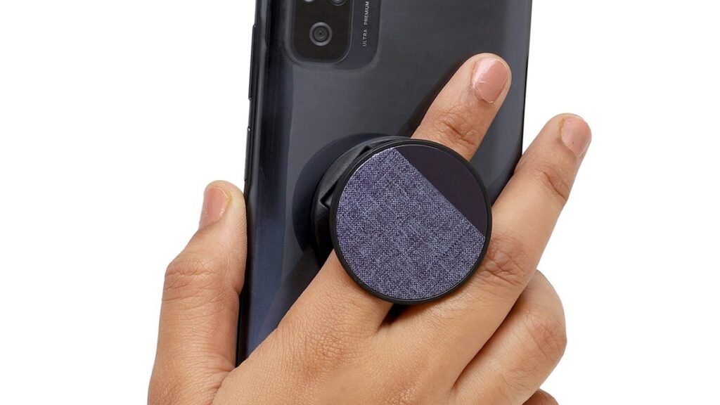 THE BEST PHONE STANDS AND GRIPS OF 2026 — SMALL ACCESSORY, BIG DIFFERENCE