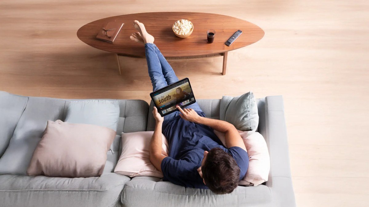 The OnePlus Pad 4 Lasts Two Days on a Charge — But Your Arms Might Hate You